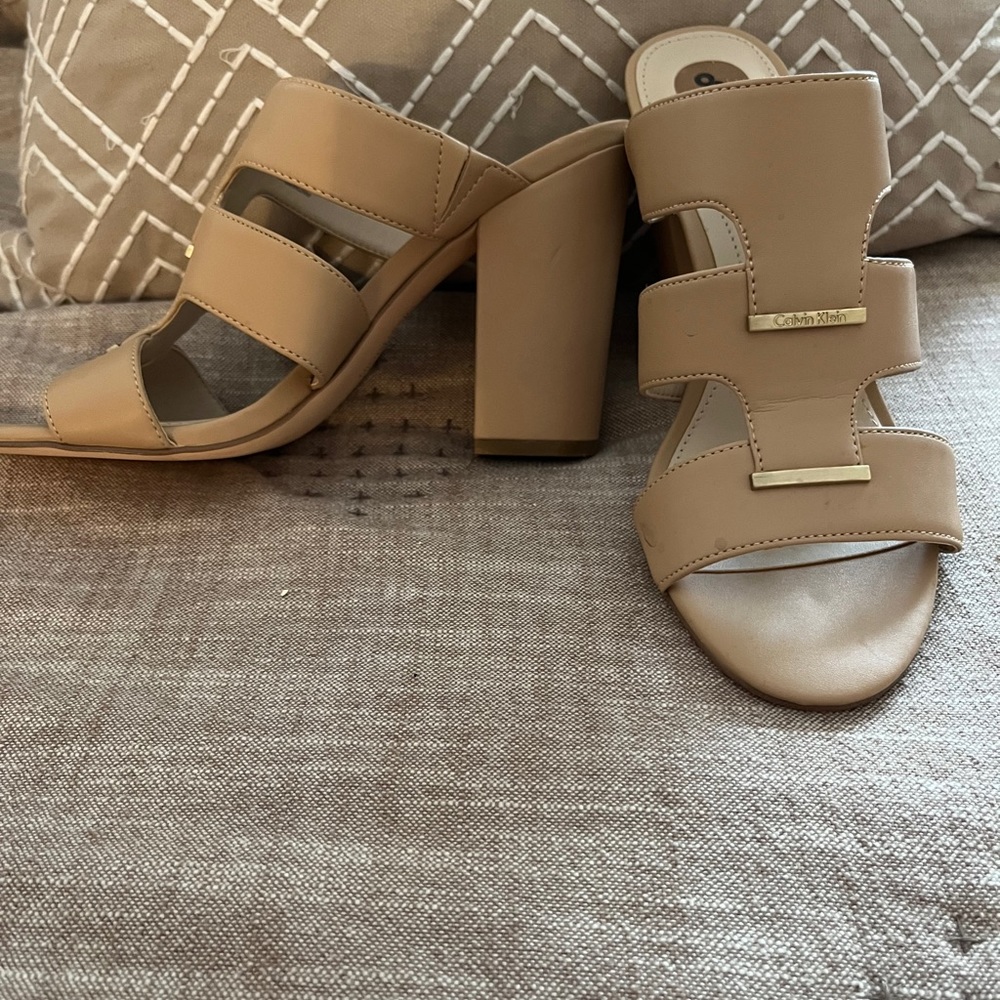 Calvin Klein Tan Shay Sandal size 8. Never worn
